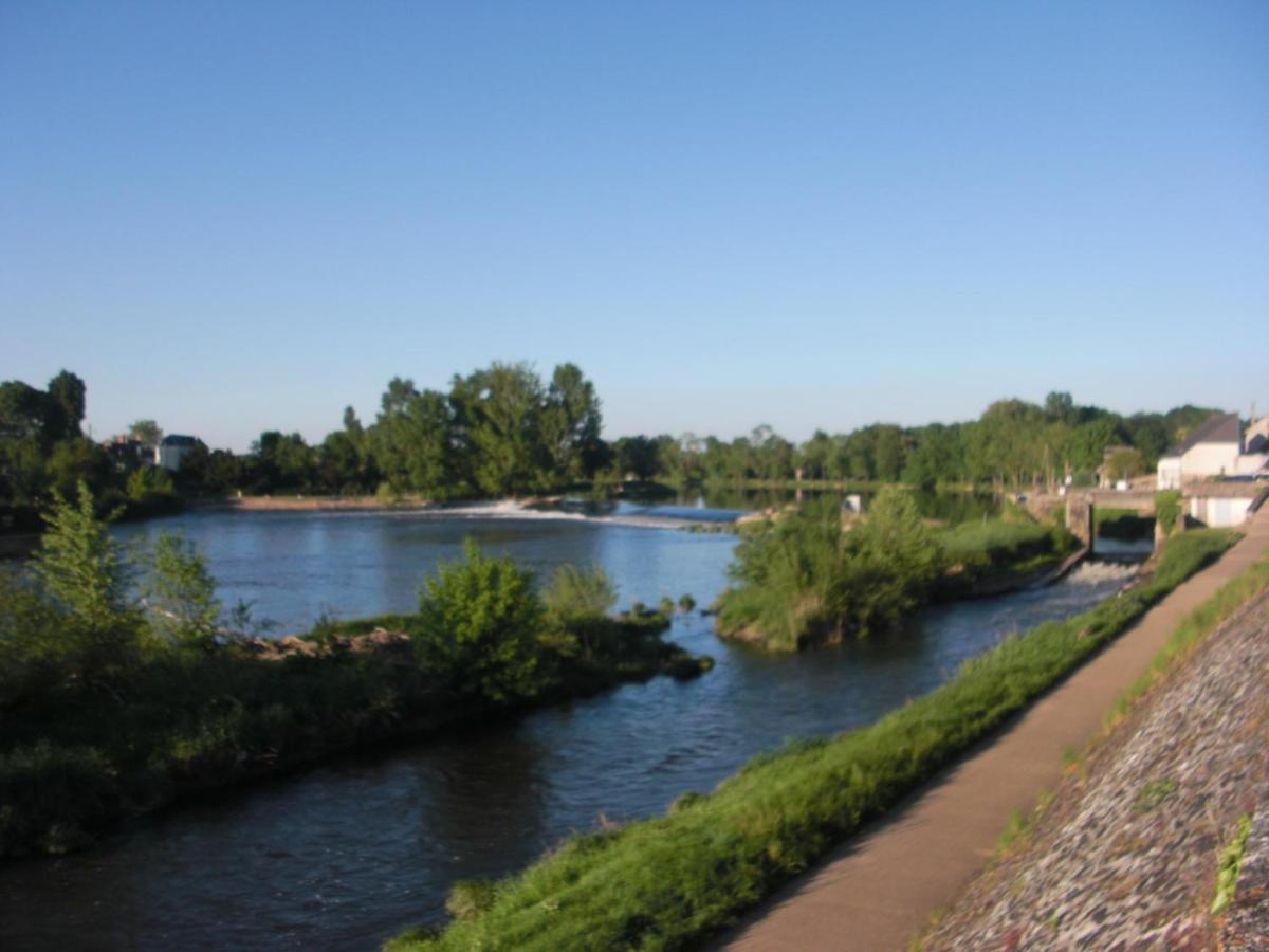 " Le Cher Passant " Savonnières Exteriér fotografie